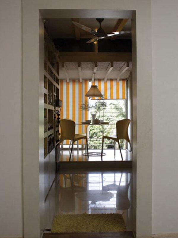 09-Kitchen-Entrance
